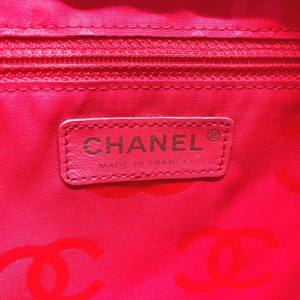 CHANEL Purple Tote Bag - Picture 13 of 15